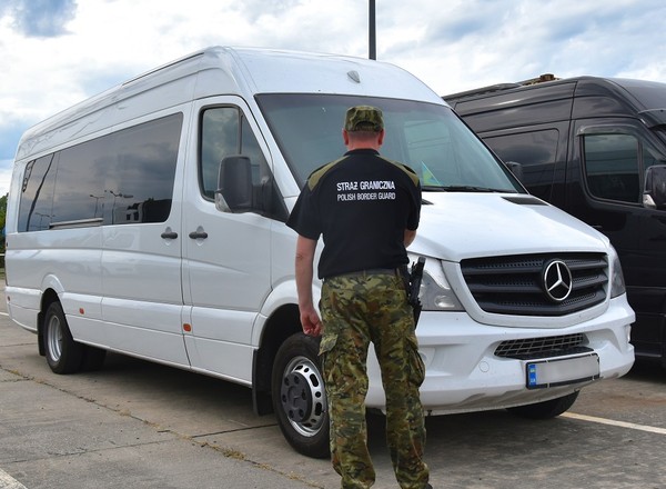 Straż Graniczna miała wątpliwości co do silnika Mercedesa. Okazały się słuszne