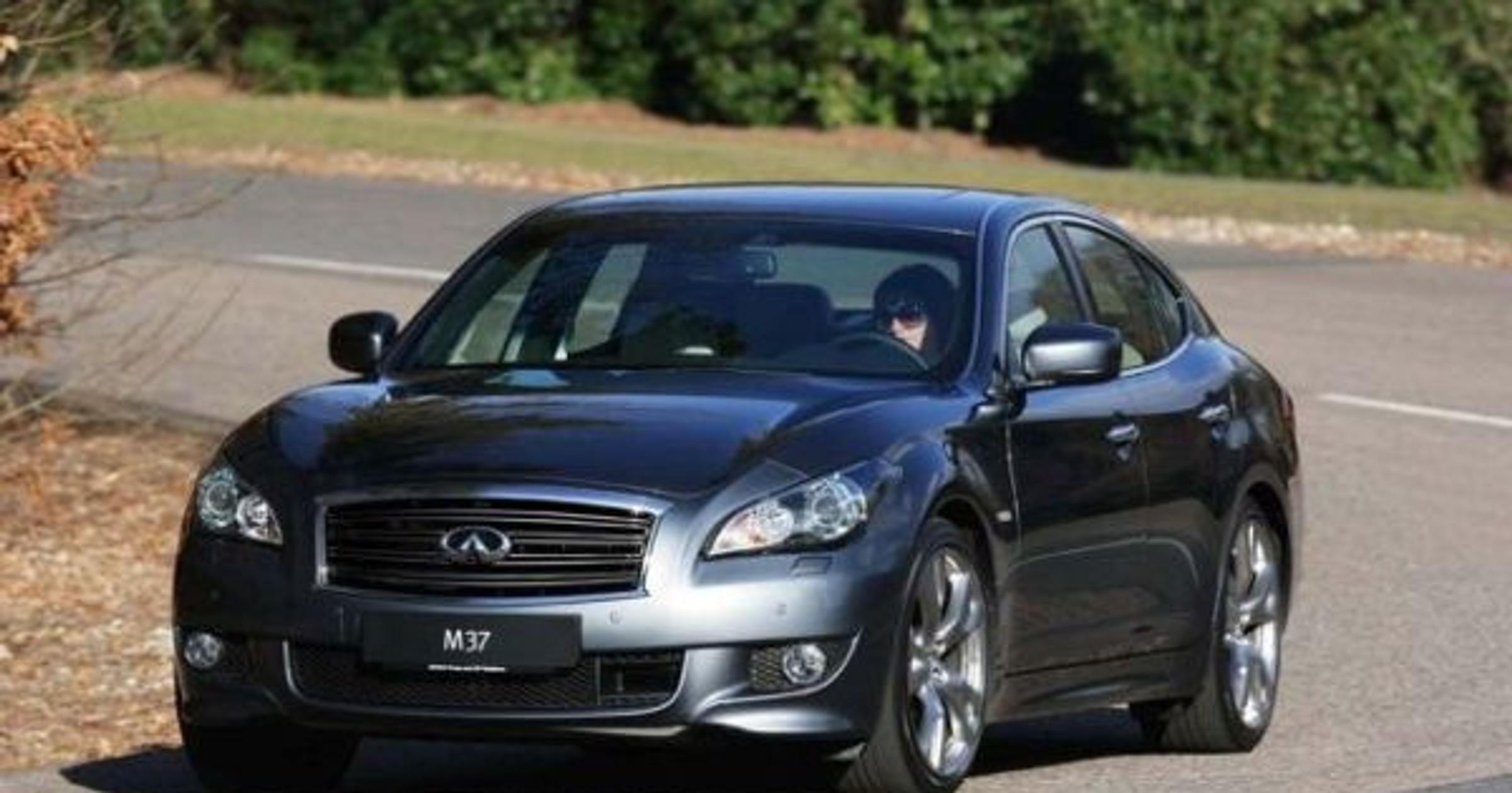 Infiniti M37