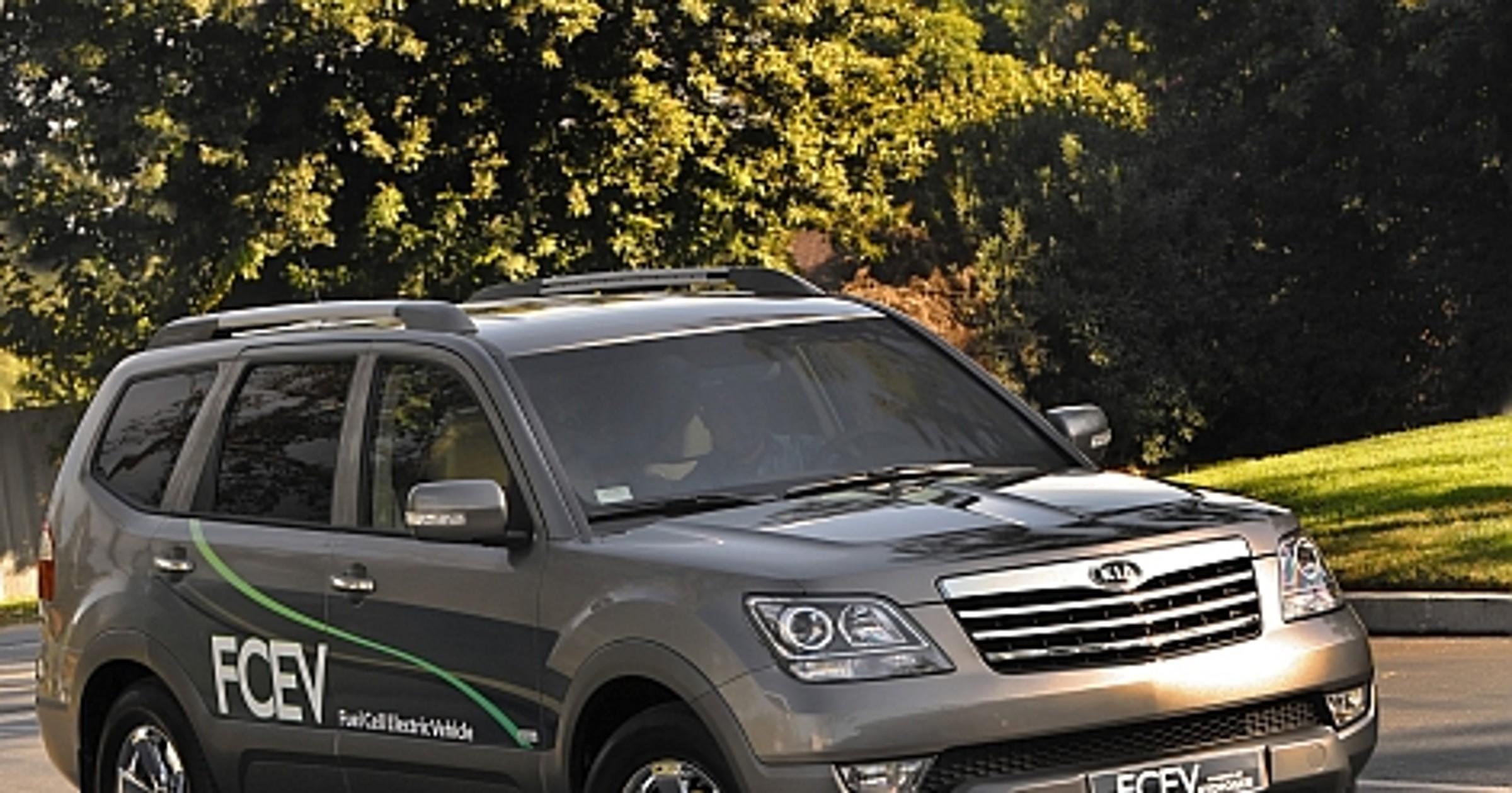 Kia Borrego - SUV dla ekologa