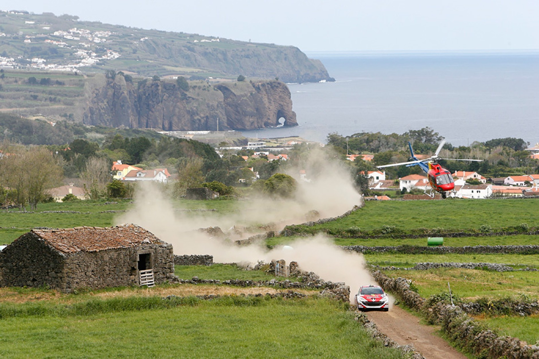 IRC – SATA Rally Acores: Kris Meeke i Peugeot 207 S2000 (fotogaleria)