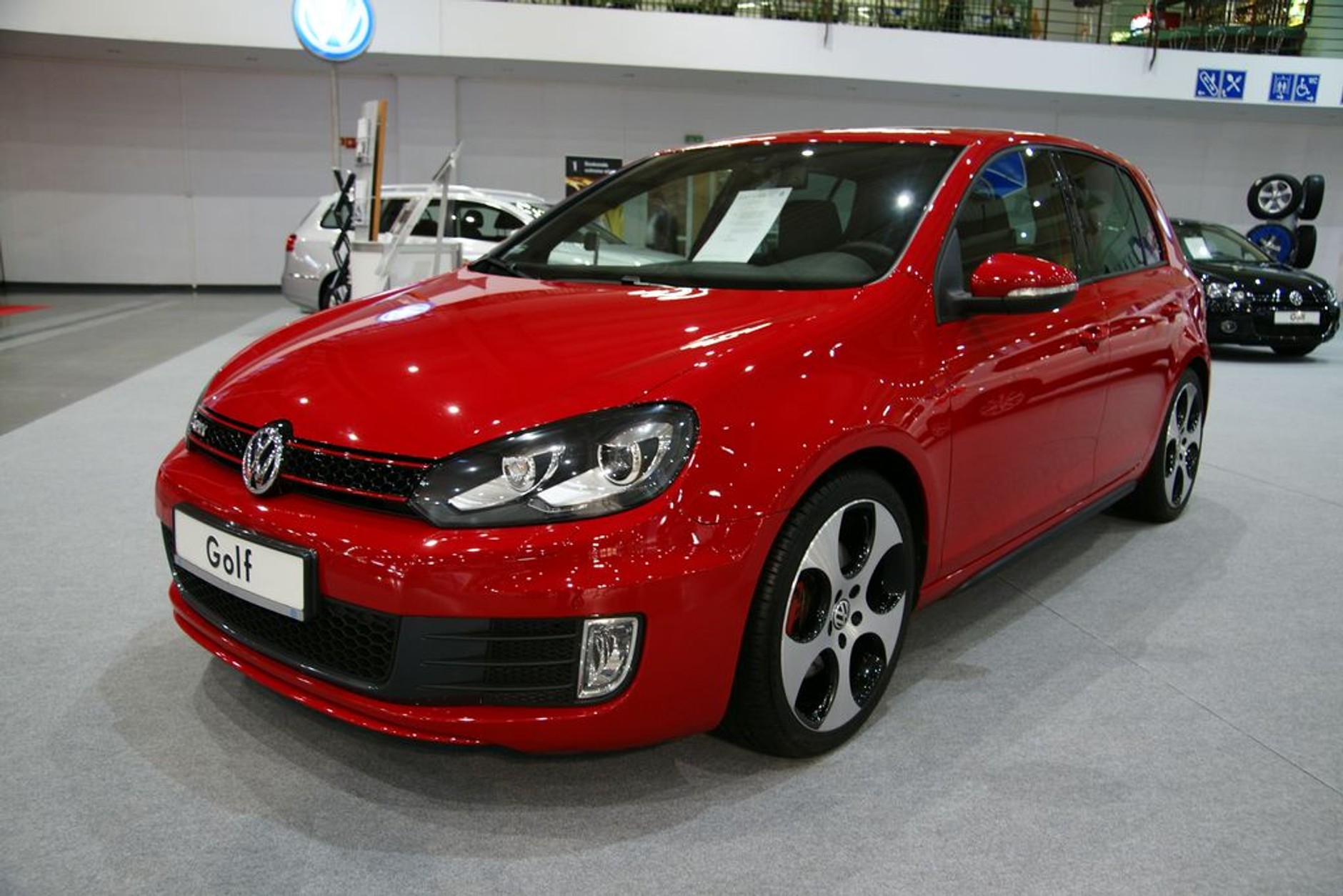 Poznań Motor Show 2010: honor uratowali dilerzy (galeria)