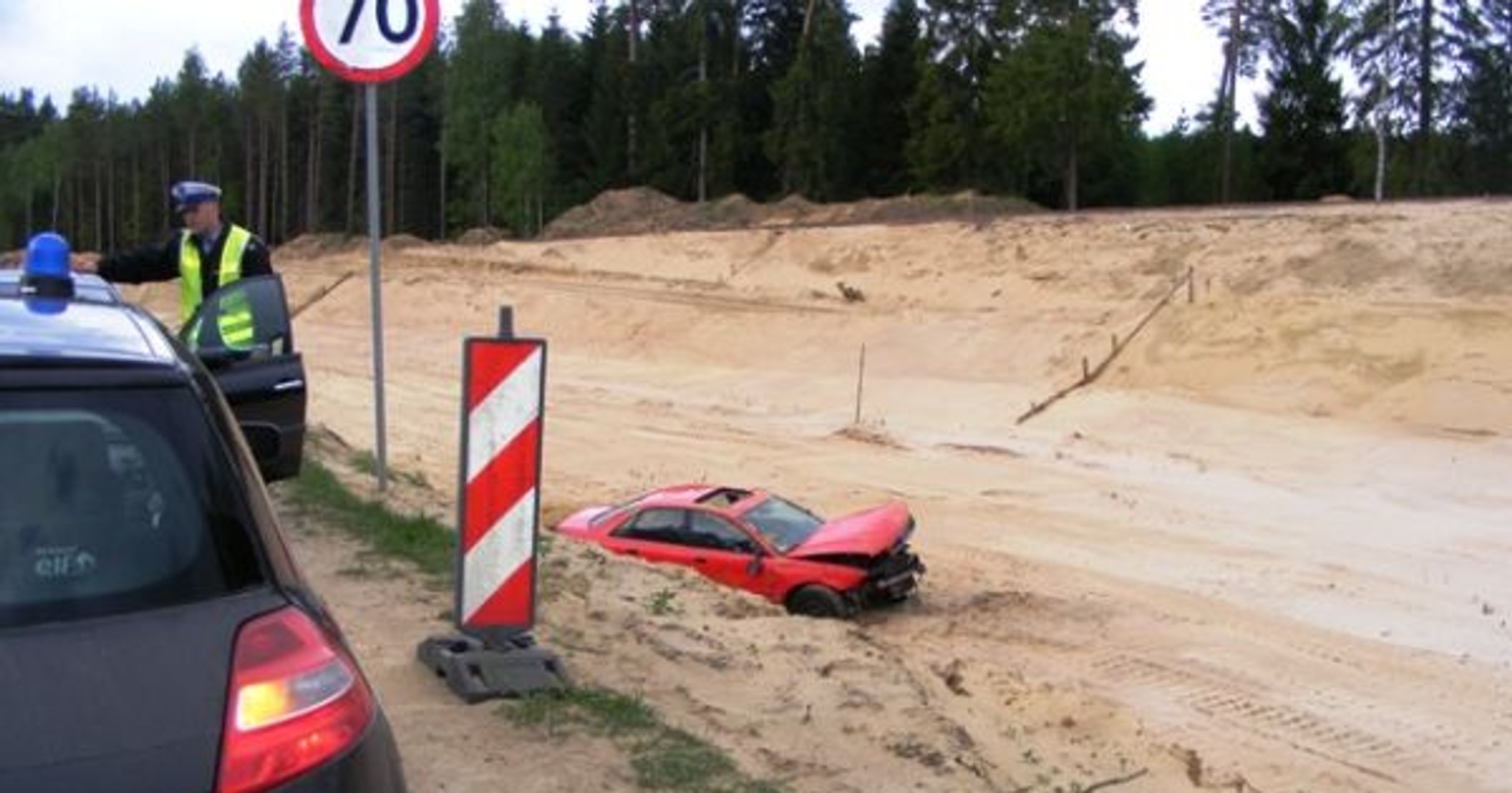 Pijany kierowca skończył w rowie