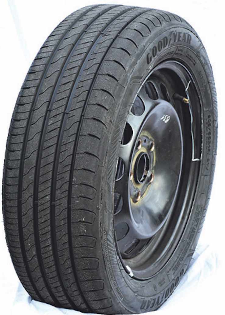 9. Miejsce, ocena dobra: Goodyear Efficient Grip Performance 2