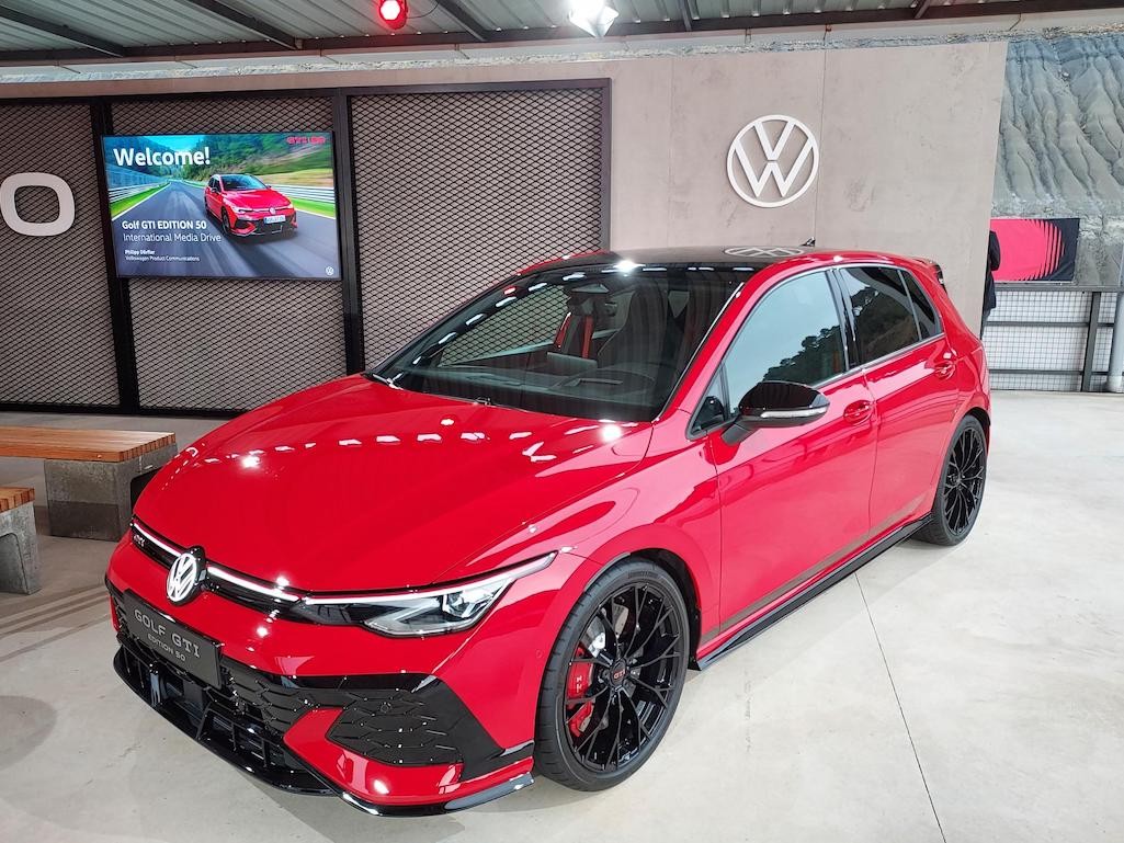 VW Golf GTI Edition 50
