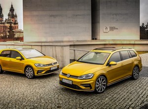 Odnowiony Volkswagen Golf w polskich salonach