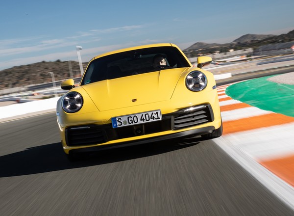 Jak jeździ nowe Porsche 911 Carrera 4S? | TEST