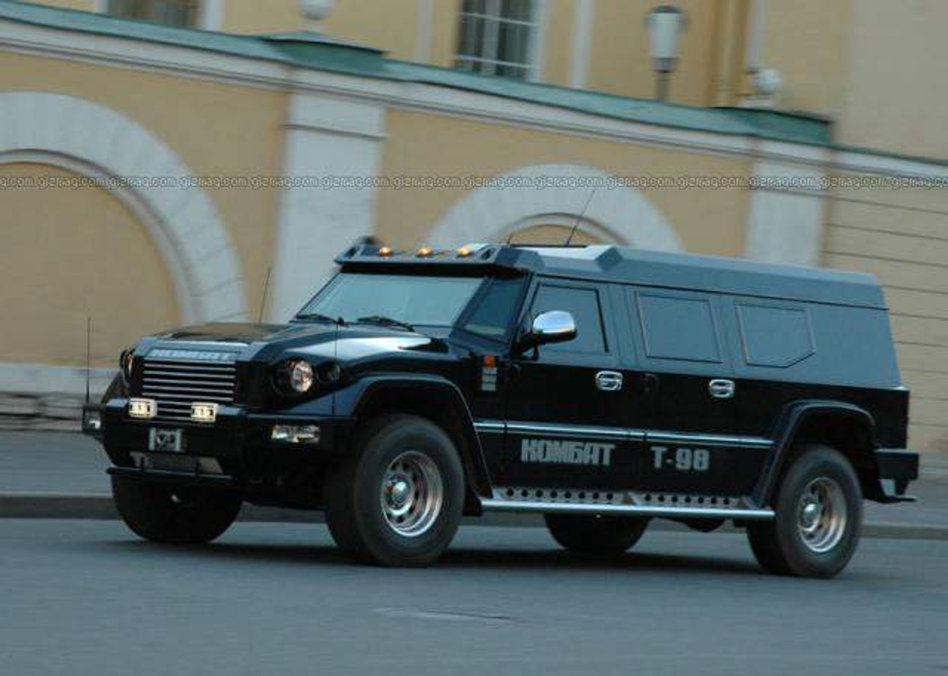 Combat T-98: rosyjski pogromca Hummerów