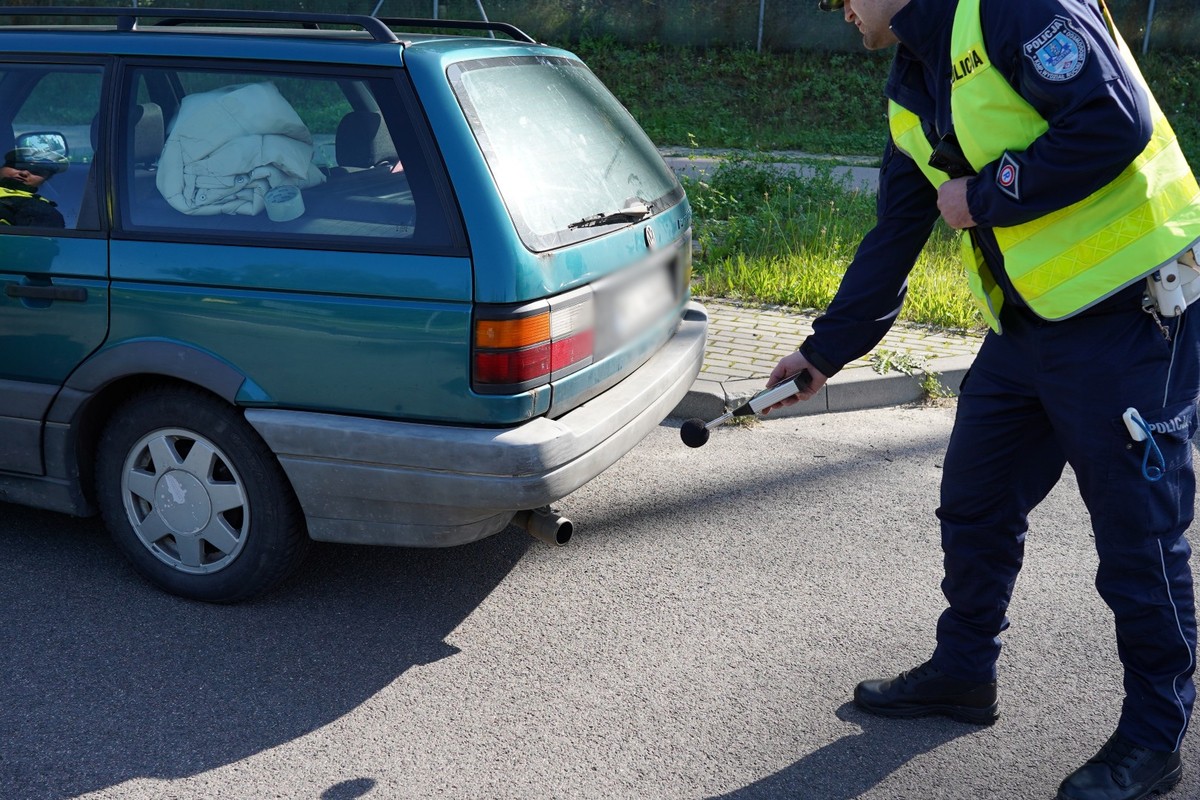 Akcja "Cisza na drodze. Policjanci i inspektorzy ITD dawali mandaty za hałas