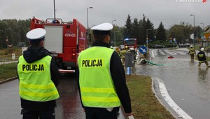 Śląskie: deszcz paraliżuje ruch drogowy. Apel policji o ograniczenie podróży
