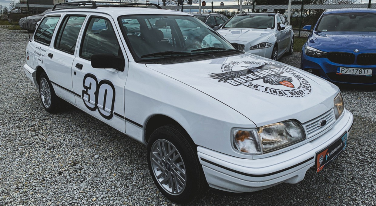 30-letnia Sierra na 30. finał WOŚP! Owsiak jeździł taką podczas pierwszej edycji