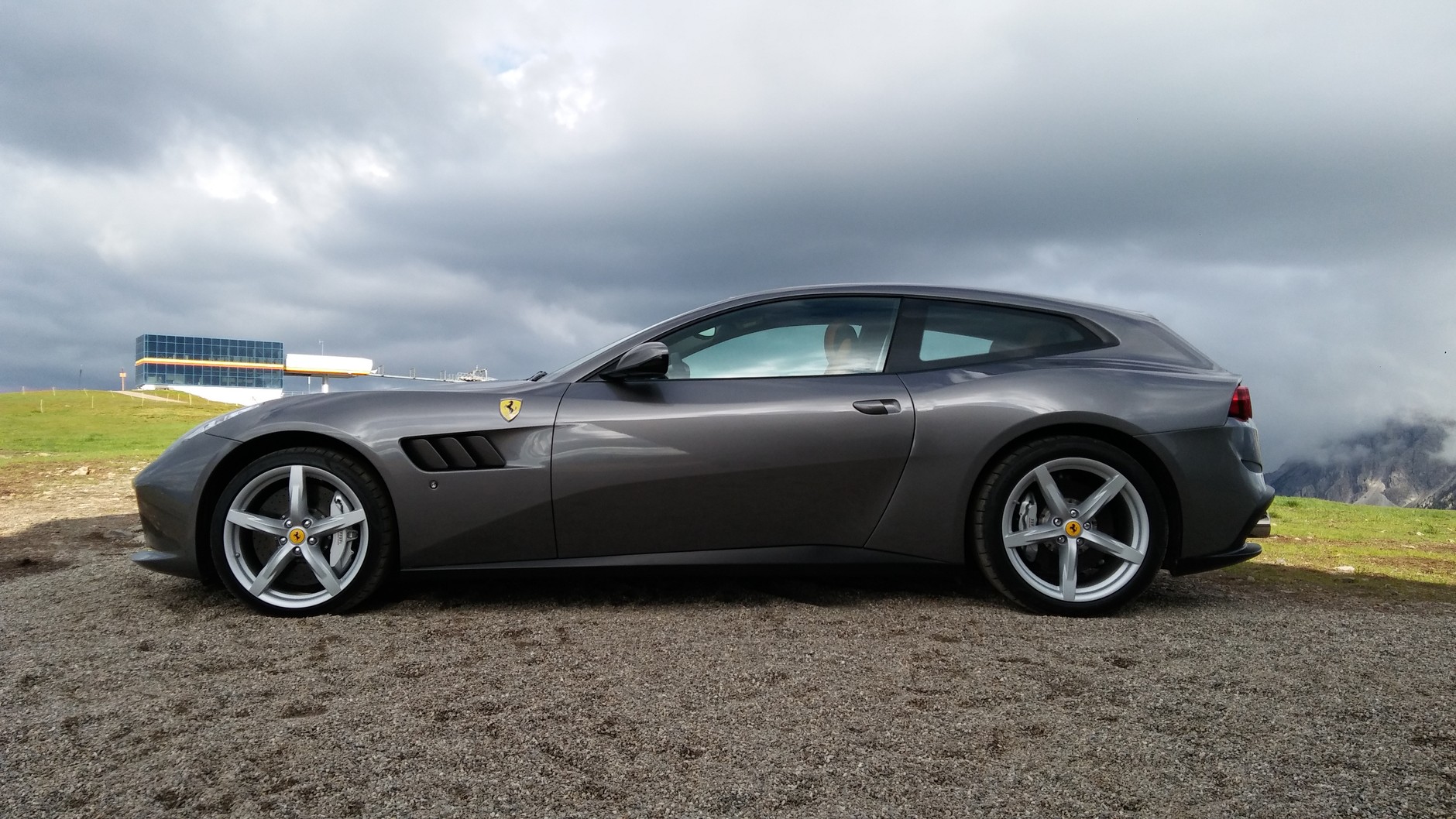 Ferrari GTC4 Lusso