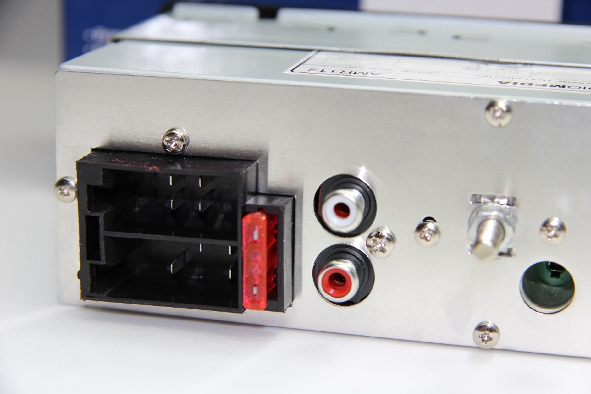 Test Audiomedia AMR112: radio samochodowe za 100 zł