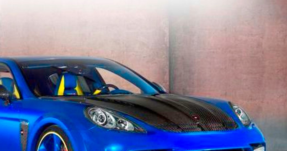 Ile koni ma Porsche Panamera Turbo z Mansory?