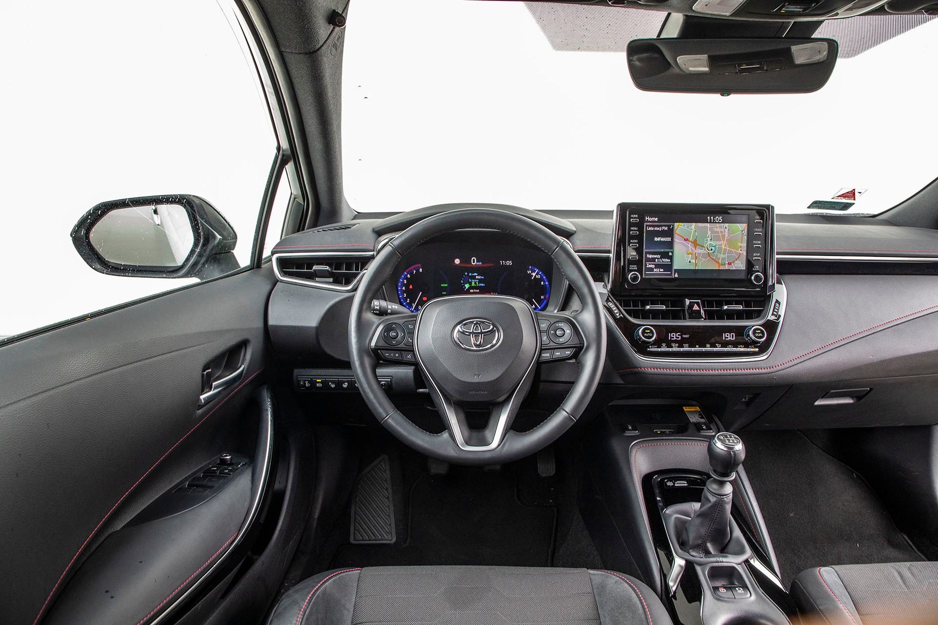 Toyota Corolla 1.2 Turbo - czy to dobra alternatywa dla hybrydy?