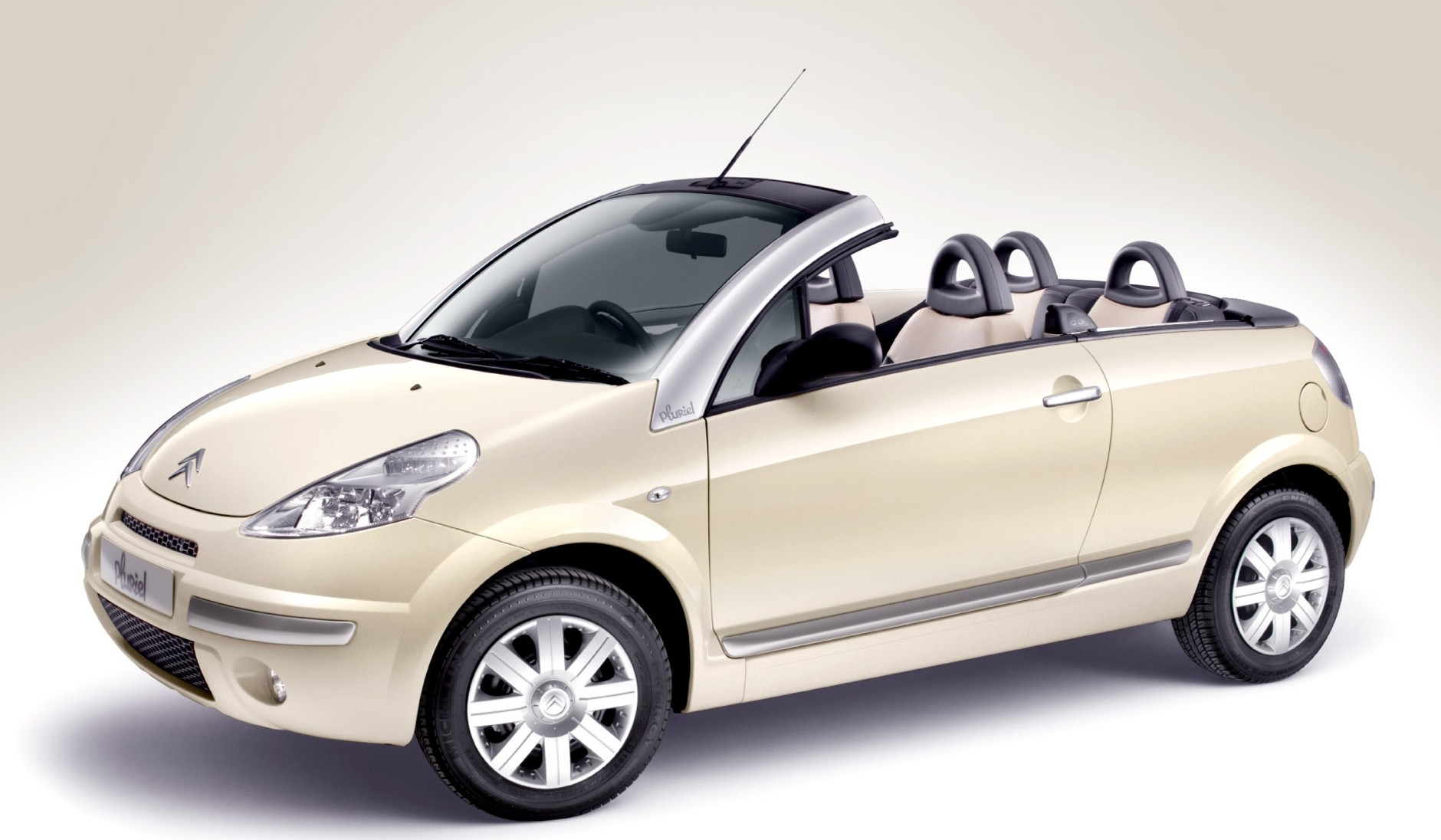 Citroen C3 Pluriel z 2003 roku