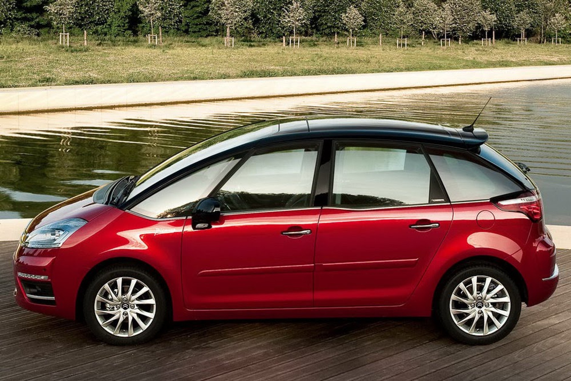 Citroen C4 Picasso: Czyli, znajdź 3. szczegóły