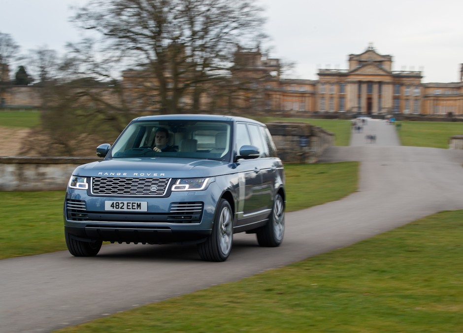 Range Rover P400e
