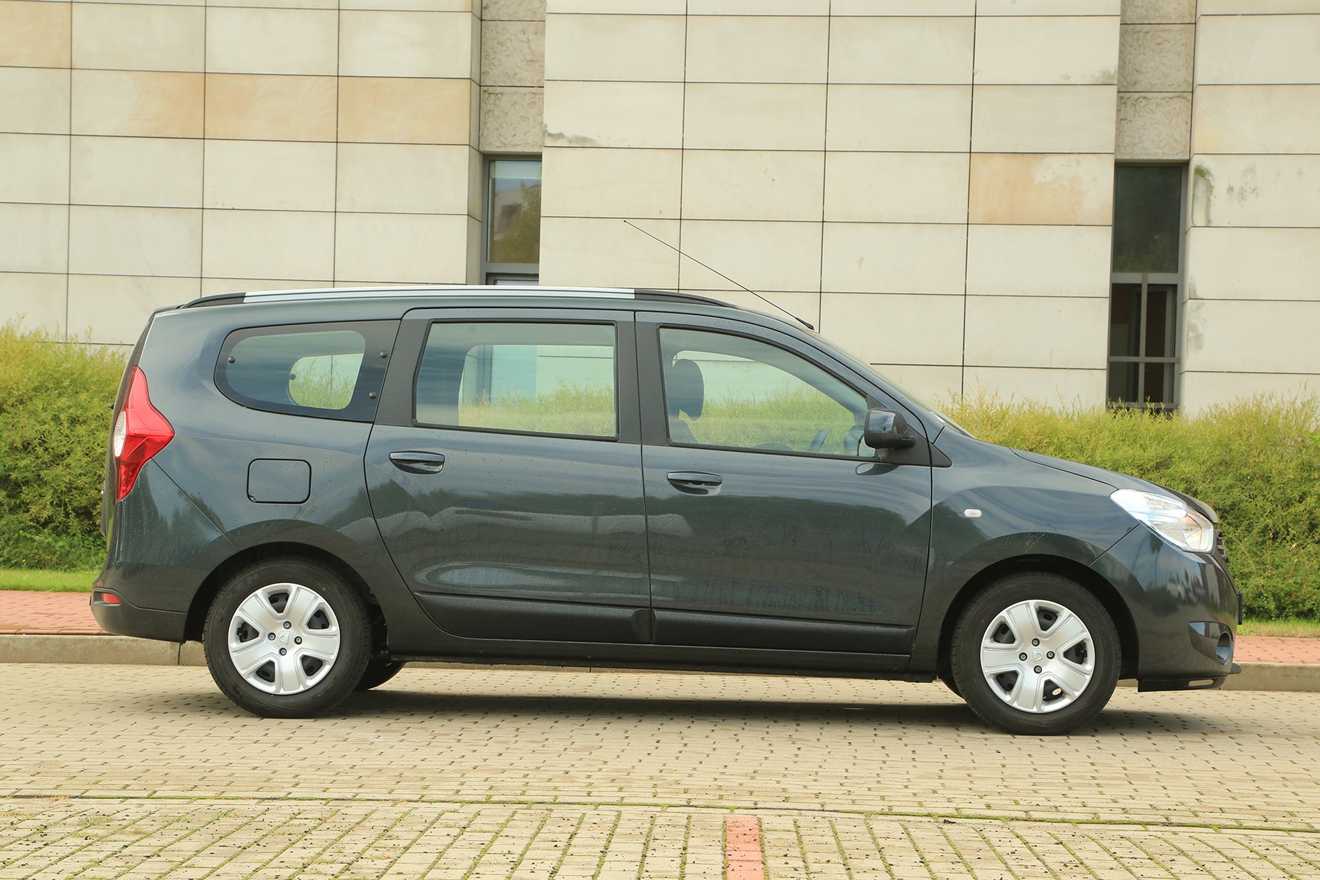 Dacia Lodgy 1.6 SCe 100 LPG - w siódemkę taniej się nie da