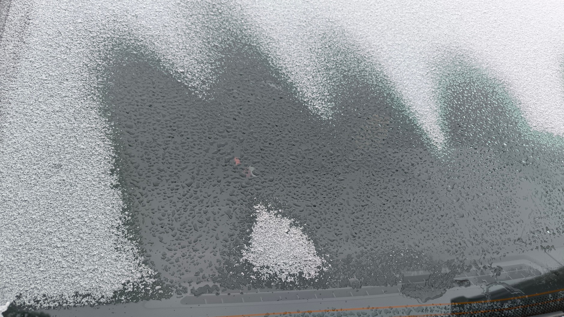 Podgrzewane wycieraczki w samochodzie