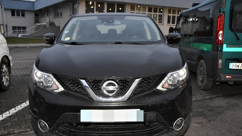 Skradziony w Afryce Nissan został odnaleziony w Medyce