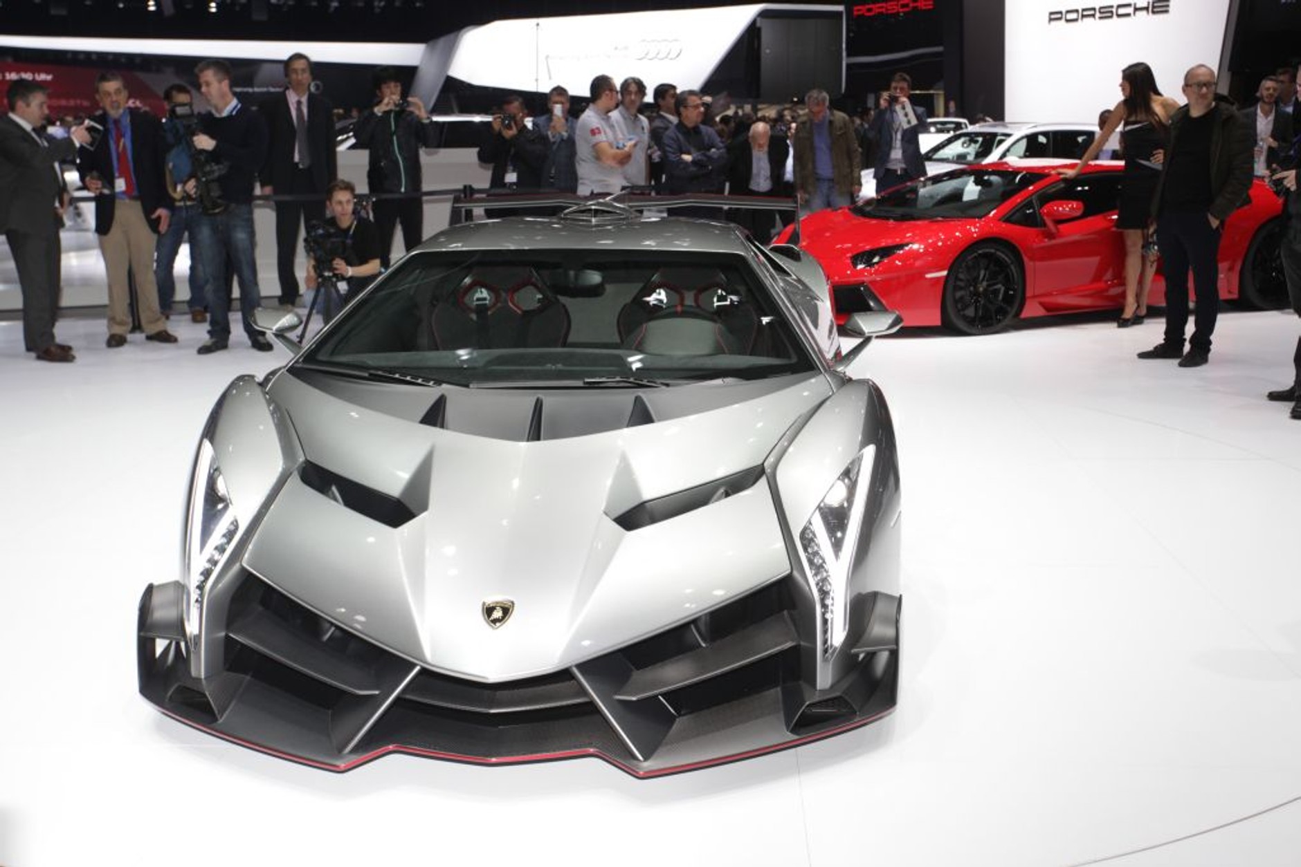 Lamborghini Veneno: ku chwale mordercy