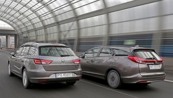 Porównanie Hondy Civic Tourer i Seata Leona ST
