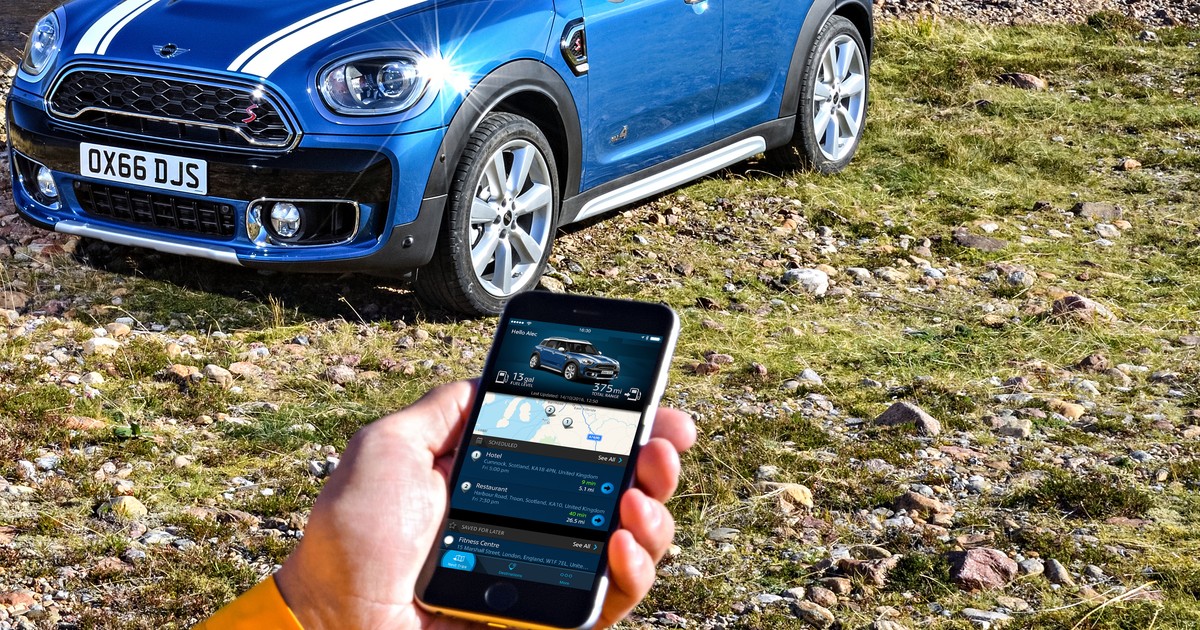 Mini Connected: wie dokąd zmierzasz i czy wystarczy paliwa