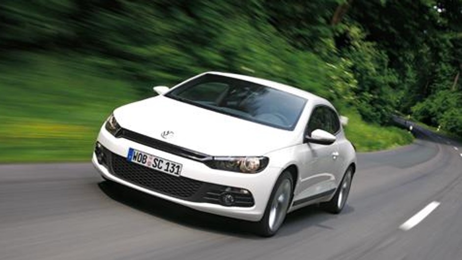 Volkswagen Scirocco 2.0 TSI - Solidna robota