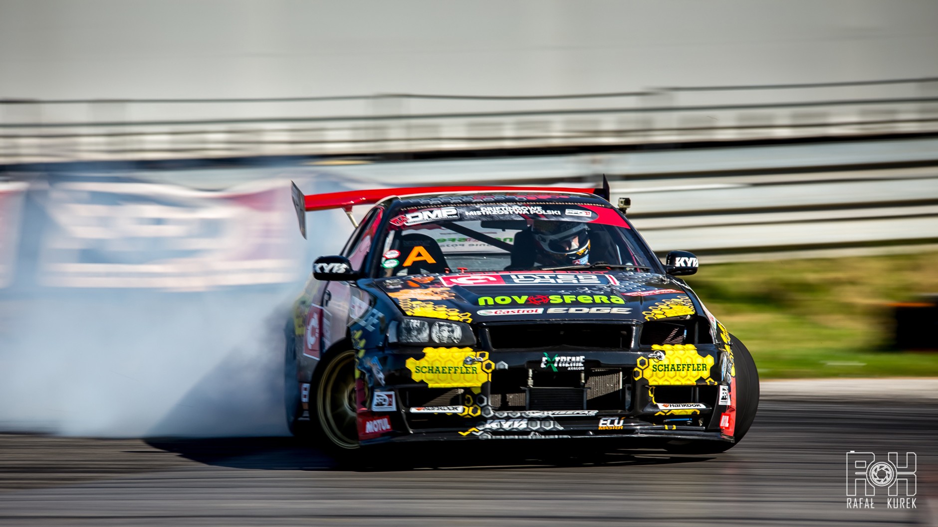 Bartosz Ostałowski - niezwykły drifter w Grand Tour | Wywiad