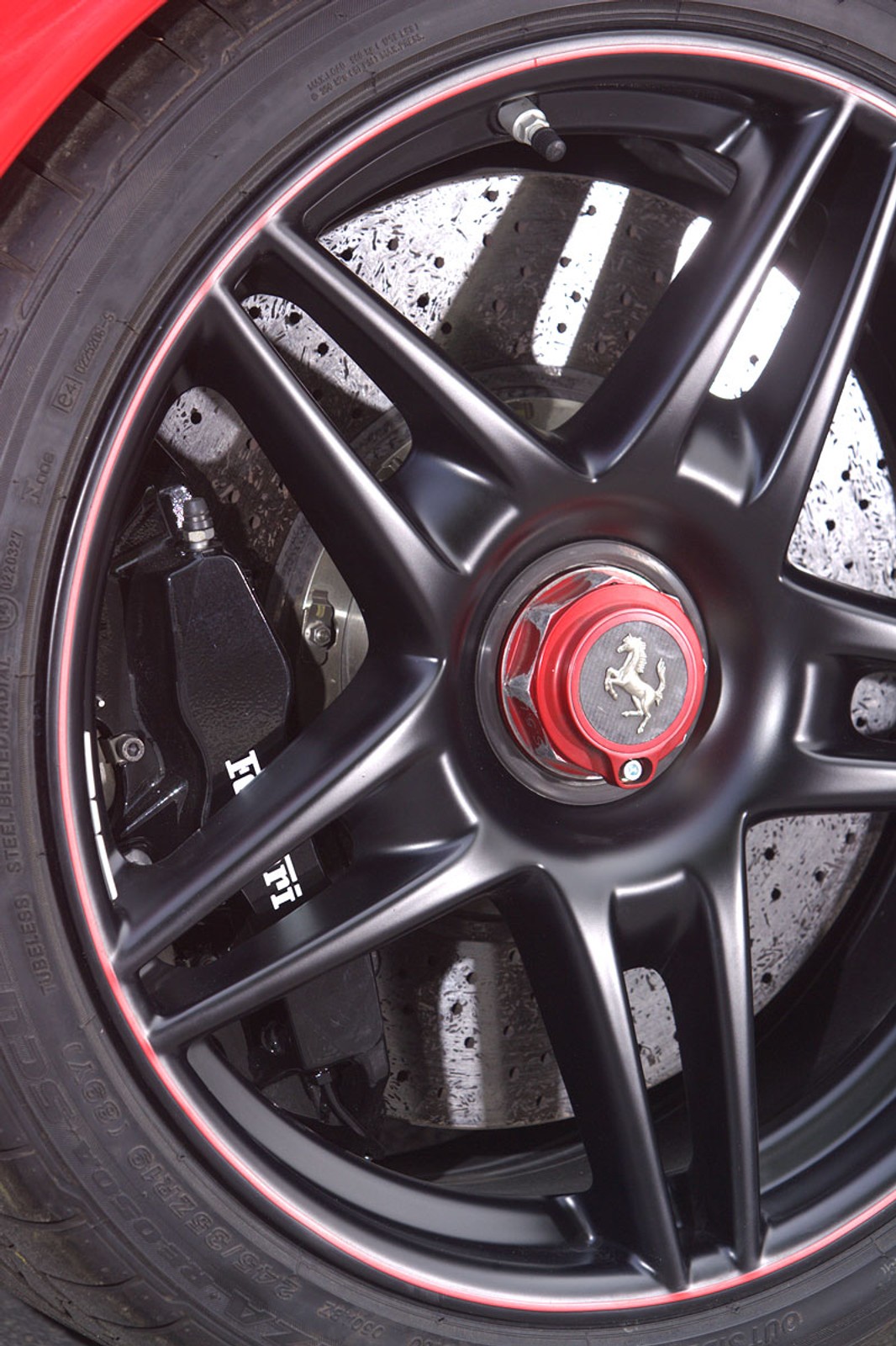 Ferrari FXX z drogową homologacją