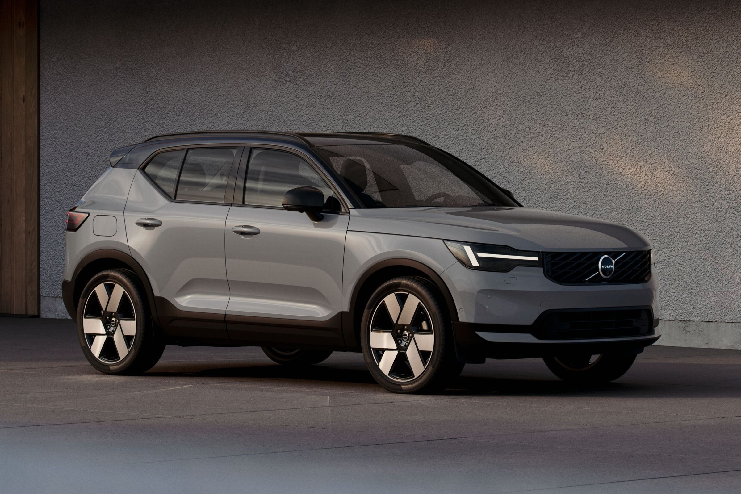 Kompaktowy SUV Volvo po metamorfozie. Jak na Szwedów, zmiany są zaskakująco duże