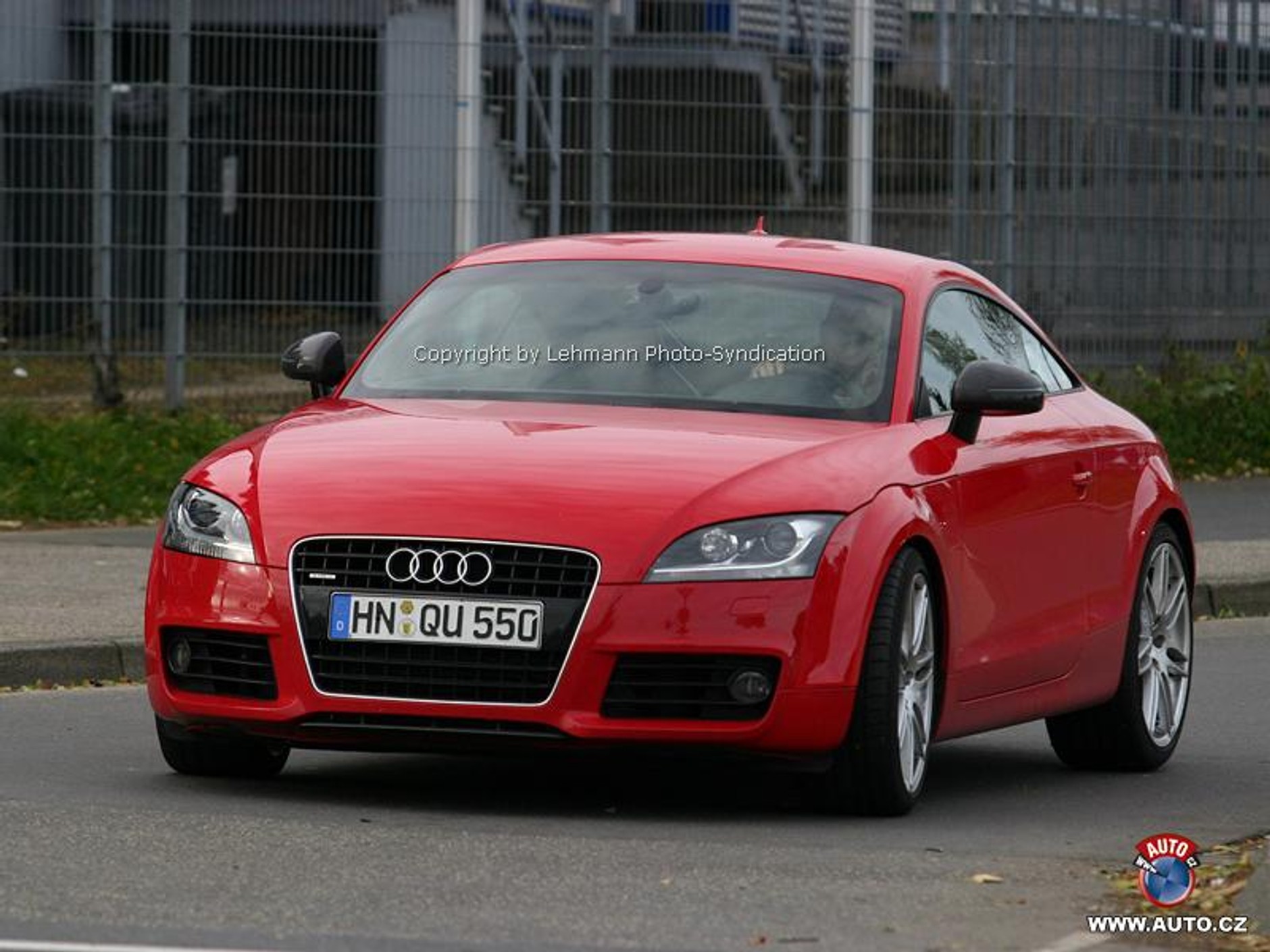 Spy Photos: Audi TT RS z 6-cylindrowym 3,6 FSI?