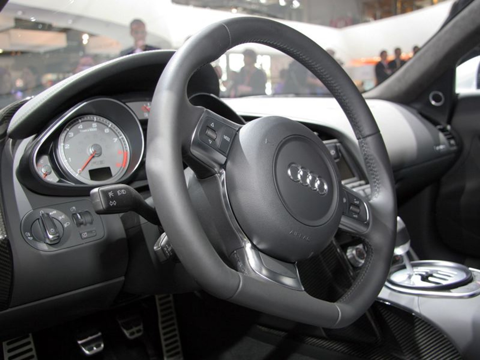 Paryż na żywo: fotogaleria z targów – Audi R8