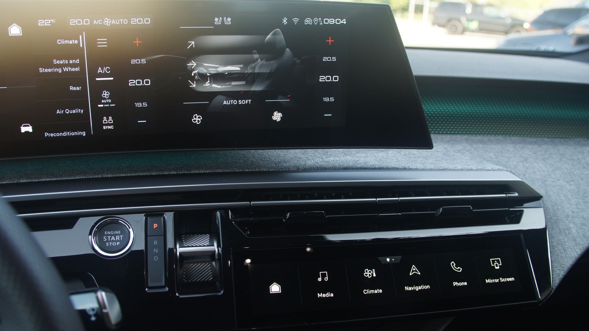 Peugeot E-5008 w pierwszym teście