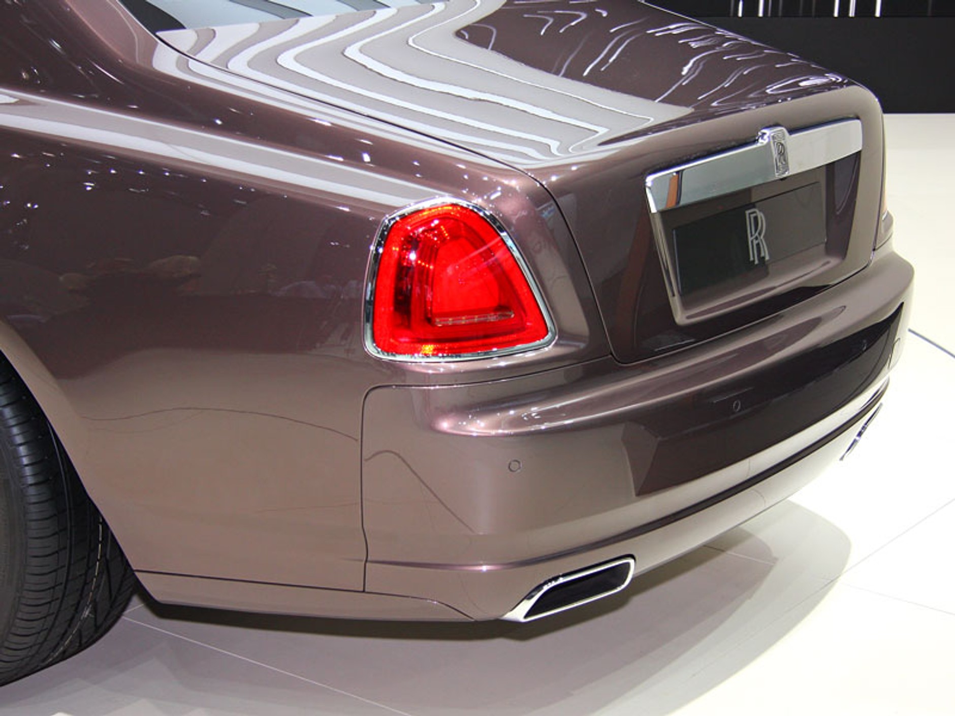 IAA Frankfurt 2009: Rolls-Royce Ghost – pierwsze wrażenia (fotogaleria)