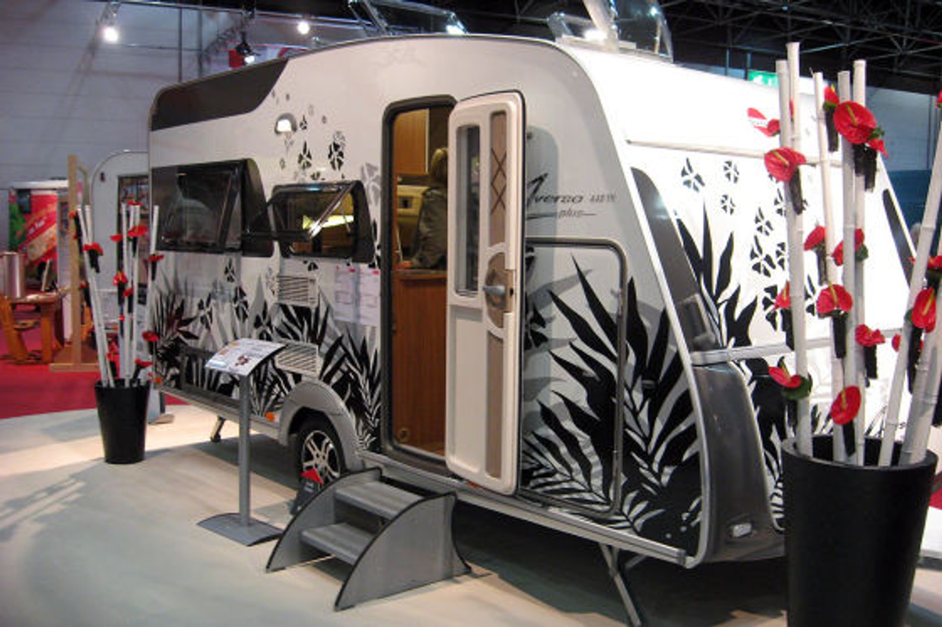 Bürstner Averso 550 TK plus w lakierowaniu Jungle (dopłata: 591 euro)