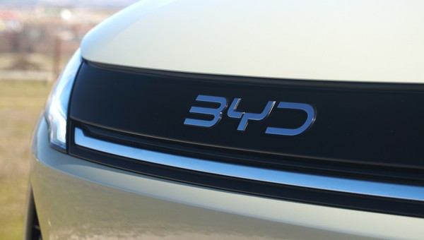 Chiński koncern BYD Auto podpadł klientom. Reuters mówi o masowo składanych skargach