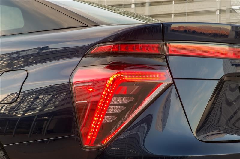 Toyota Mirai – na ogniwa wodorowe