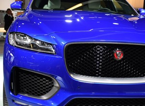 Jaguar F-Pace - pierwszy SUV marki (Frankfurt 2015)