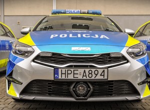 Policja dostała nowe radiowozy. Wszystkie mają automaty, jeden się kryje