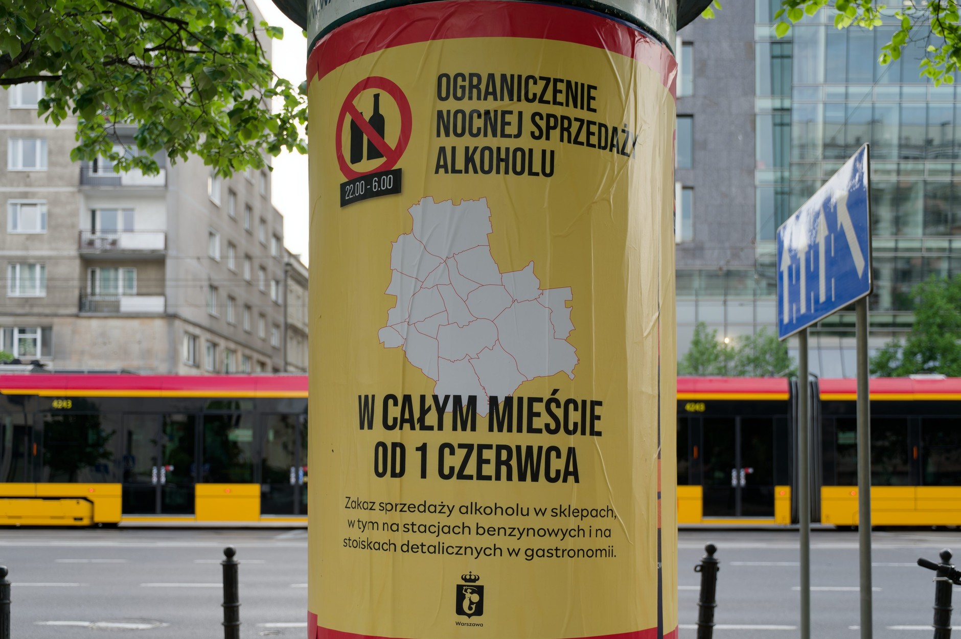 Koniec z nocną sprzedażą alkoholu na wynos. Władze Warszawy wprowadziły nowe przepisy. 