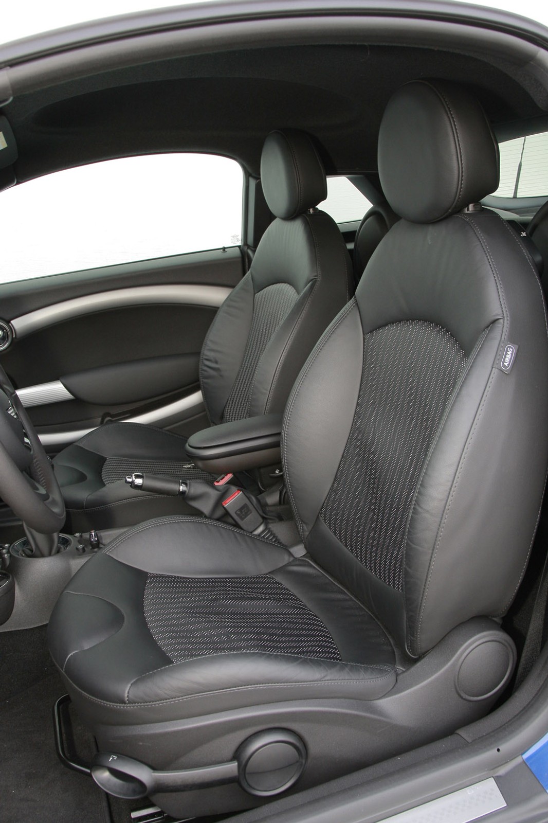 Mini Cooper S Coupé: rasowy oryginał