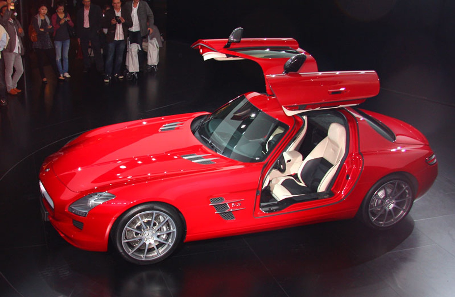 IAA Frankfurt 2009: Mercedes-Benz SLS AMG – Gullwing XXI wieku, pierwsze wrażenia