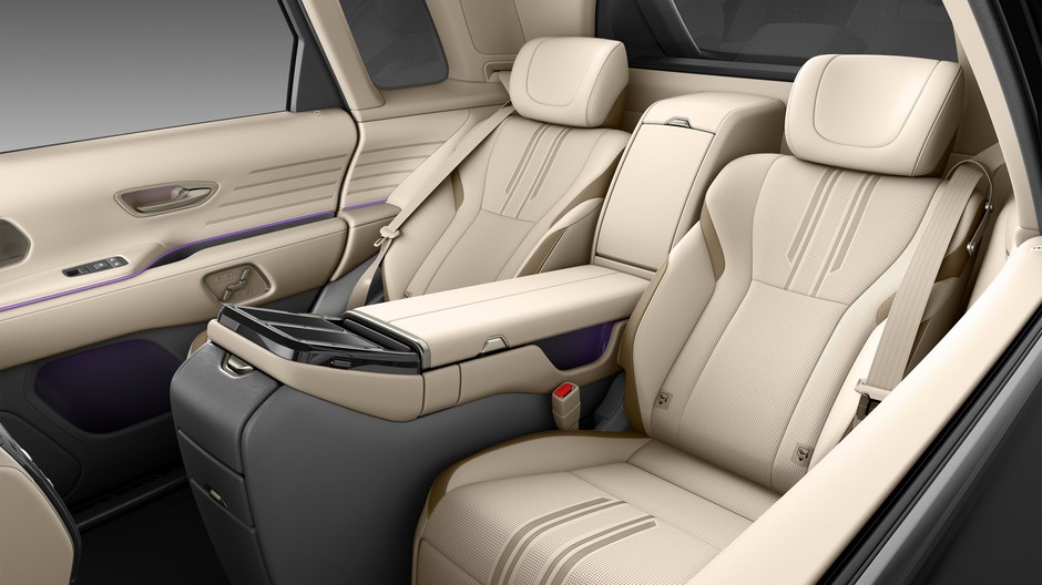 Toyota Century SUV