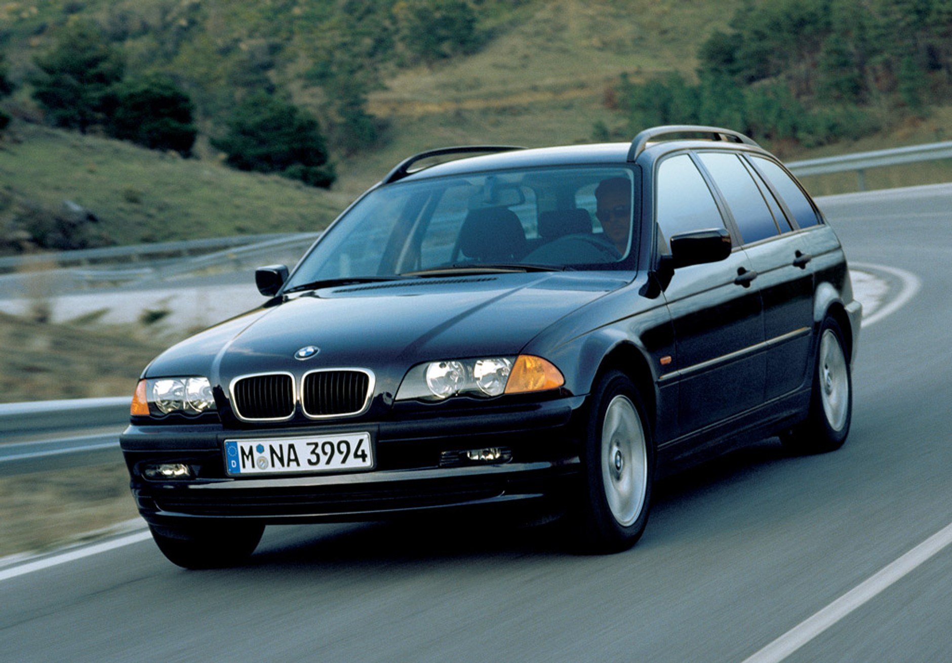 Wszystko o BMW serii 3: poznaj jego największe wady i zalety