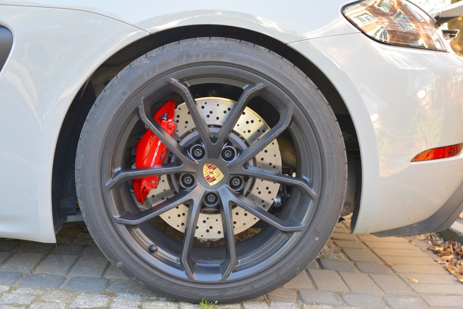 Porsche 718 Spyder