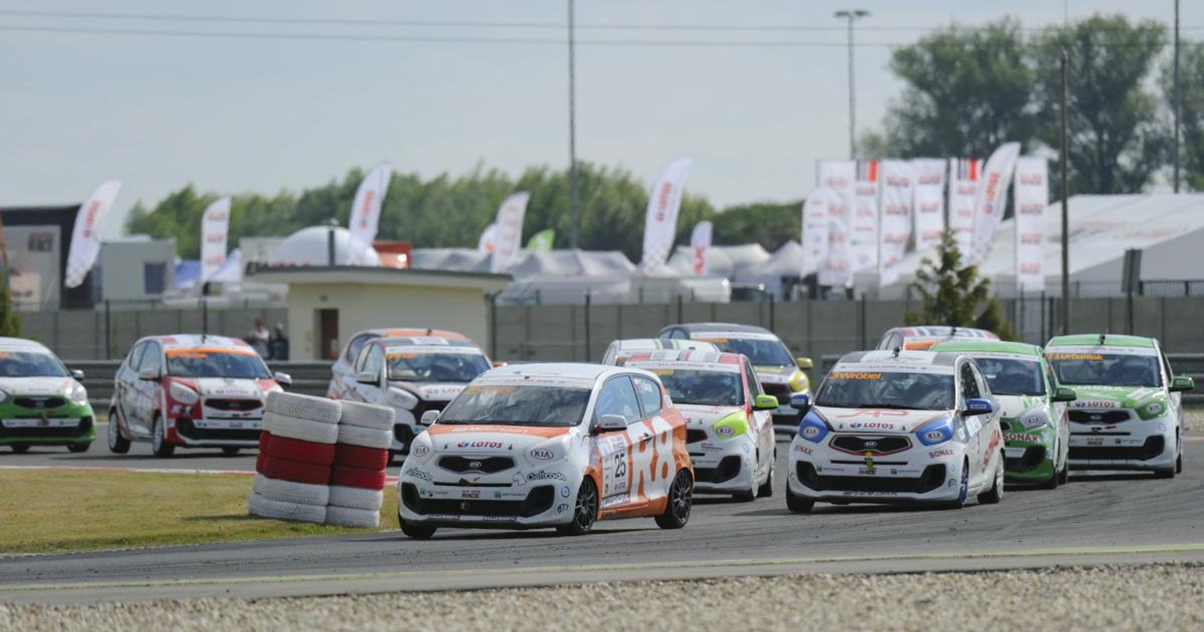 Kia Lotos Race