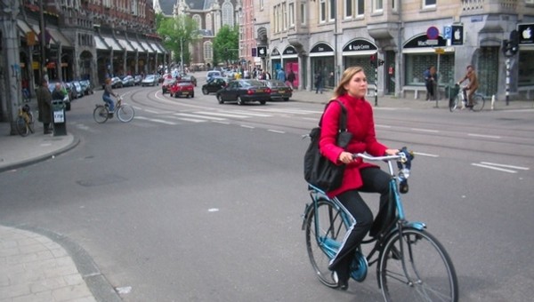 Rowerzyści giną w martwym polu