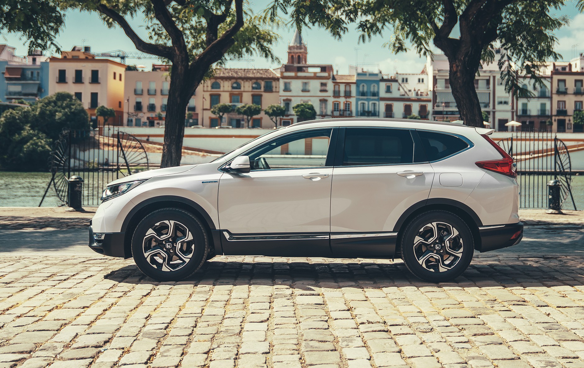 Honda CR-V Hybrid - hybryda zamiast diesla