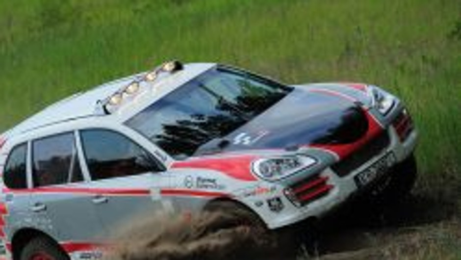Porsche Cayenne STT Racing: Komornicki i Marton - testy nowego samochodu (fotogaleria)